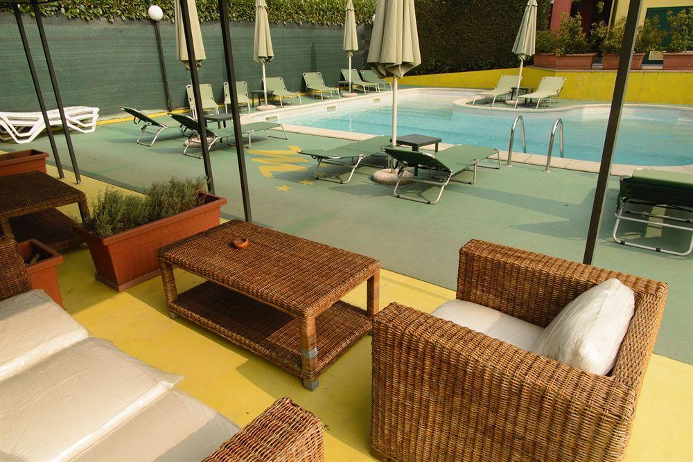 Hotel Motel Residence S Front Екстериор снимка